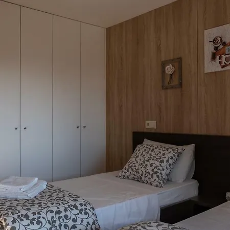 Quintinha Do Periqueiro 4*