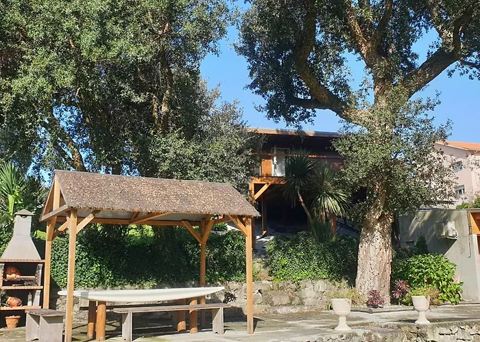 Quintinha Do Periqueiro 4*